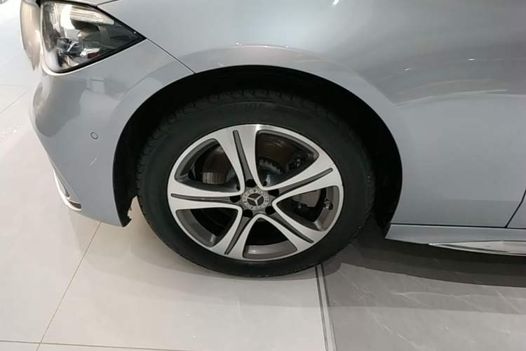 Used Mercedes-Benz C-Class 2022 Restyled C 200 L Sport Edition Left Front Wheel Hub