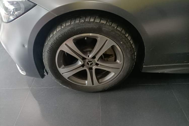 Used Mercedes-Benz C-Class 2022 C 200 L Sport Edition Left Front Wheel Hub