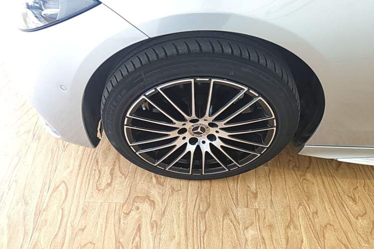 Used Mercedes-Benz C-Class 2022 C 260 L Sport Edition Left Front Wheel Hub