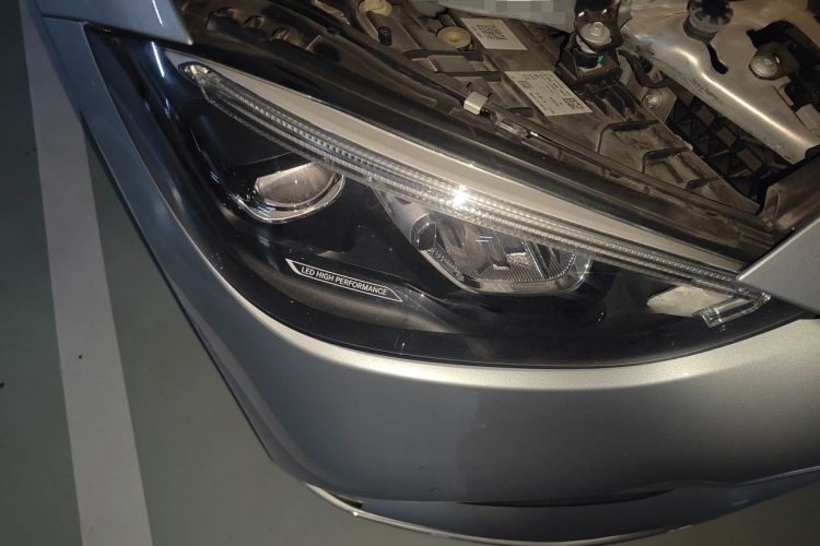 Used Mercedes-Benz C-Class 2022 Restyled C 260 L Sport Edition Right Front Headlight