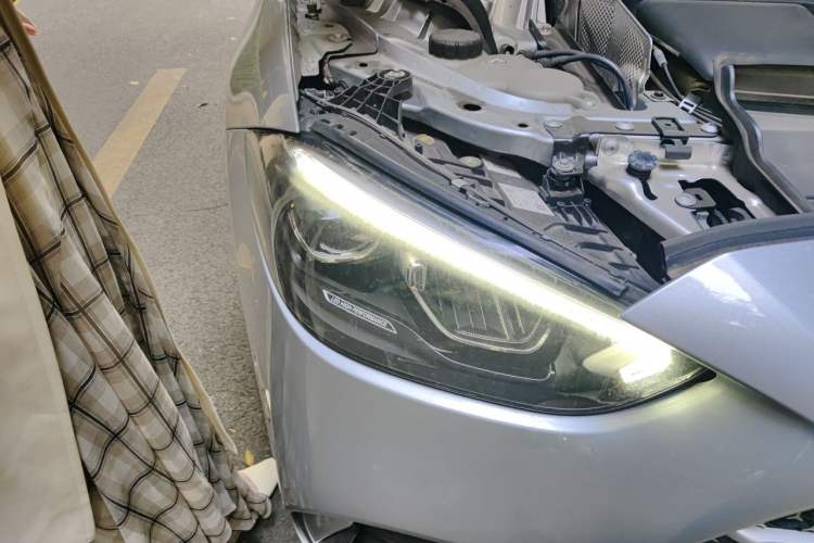 Used Mercedes-Benz C-Class 2022 Restyled C 260 L Sport Edition Right Front Headlight