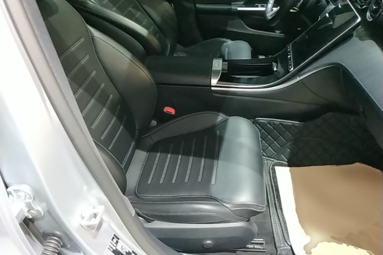 Used Mercedes-Benz C-Class 2022 Restyled C 200 L Sport Edition Right Front Seat