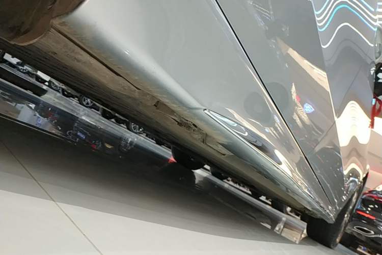 Used Mercedes-Benz C-Class 2022 Restyled C 200 L Sport Edition Right Side Sill