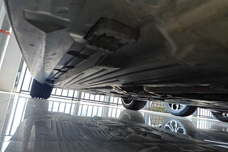 Used Mercedes-Benz C-Class 2022 Restyled C 260 L Sport Edition Right Side Sill