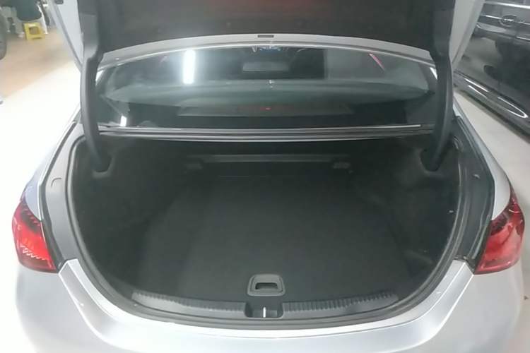Used Mercedes-Benz C-Class 2022 Restyled C 260 L Sport Edition Trunk