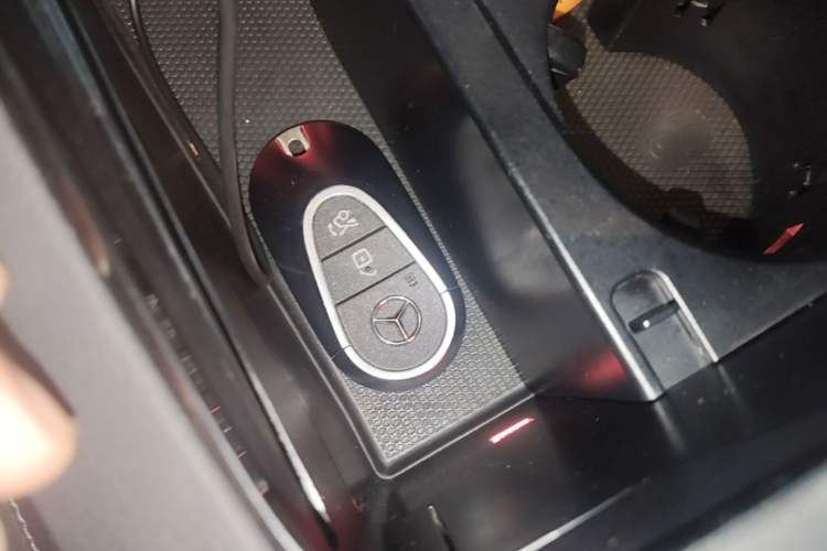 Used Mercedes-Benz C-Class 2022 C 200 L Sport Edition Vehicle Key