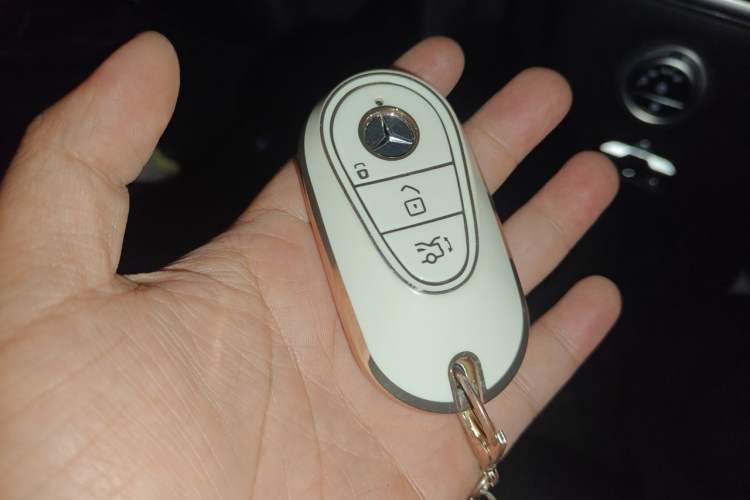 Used Mercedes-Benz C-Class 2022 Restyled C 260 L Sport Edition Vehicle Key