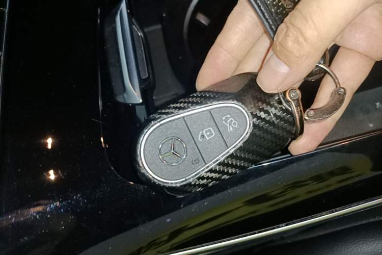 Used Mercedes-Benz C-Class 2022 C 200 L Sport Edition Vehicle Key