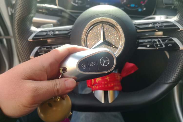 Used Mercedes-Benz C-Class 2022 C 200 L Sport Edition Vehicle Key