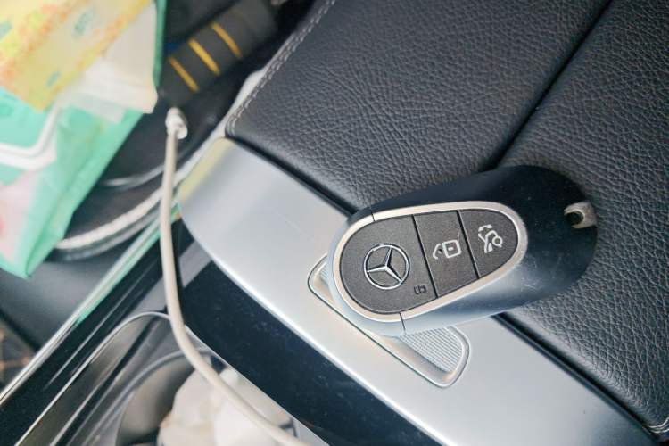 Used Mercedes-Benz C-Class 2022 Restyled C 260 L Sport Edition Vehicle Key