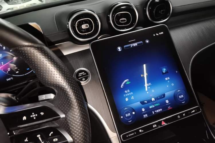 Used Mercedes-Benz C-Class 2022 C 200 L Sport Edition Audio And AC Panel