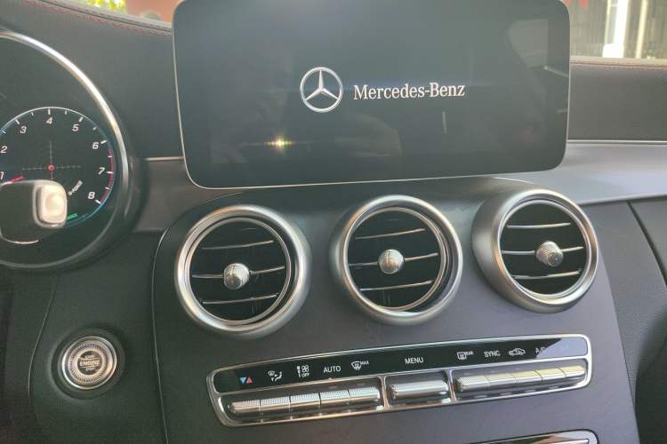 Used Mercedes-Benz C-Class 2022 Refreshed C 260 Coupe Audio And AC Panel