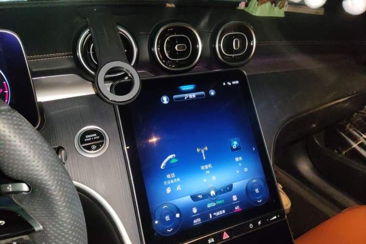 Used Mercedes-Benz C-Class 2022 C 200 L Sport Edition Audio And AC Panel