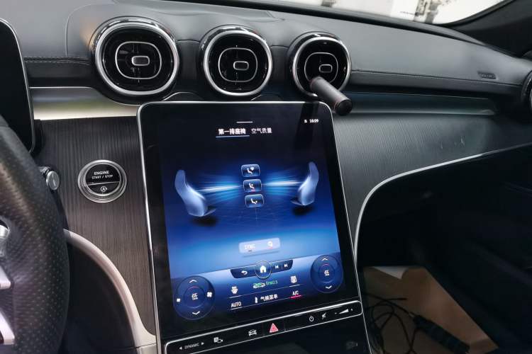 Used Mercedes-Benz C-Class 2022 Restyled C 200 L Sport Edition Audio And AC Panel