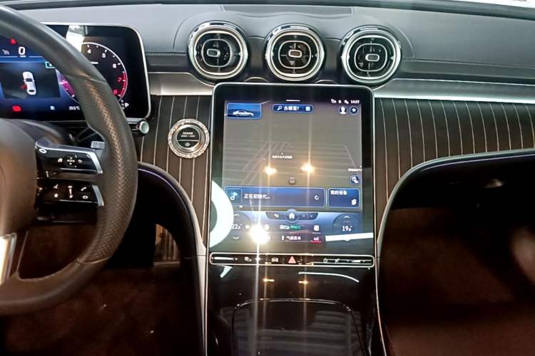 Used Mercedes-Benz C-Class 2022 Restyled C 260 L Sport Edition Audio And AC Panel