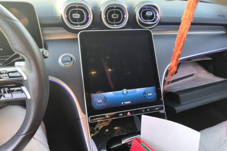 Used Mercedes-Benz C-Class 2022 Restyled C 260 L Sport Edition Audio And AC Panel