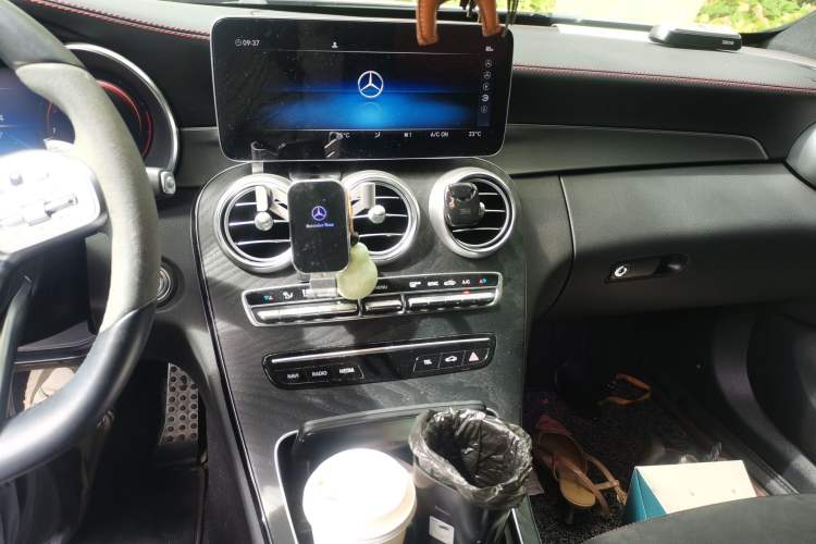 Used Mercedes-Benz C-Class 2022 Refreshed C 260 Coupe Audio And AC Panel