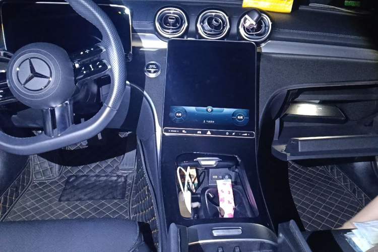 Used Mercedes-Benz C-Class 2022 Restyled C 260 L Sport Edition Audio And AC Panel