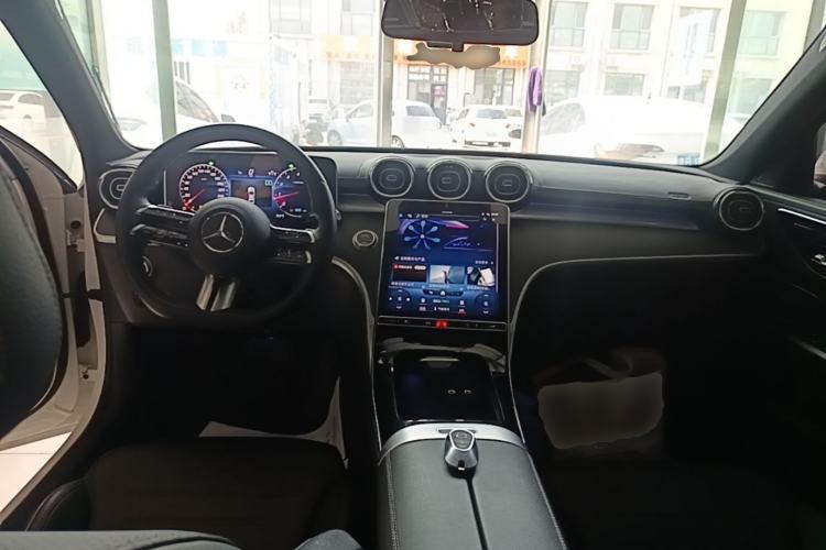 Used Mercedes-Benz C-Class 2022 C 200 L Sport Edition Center Console