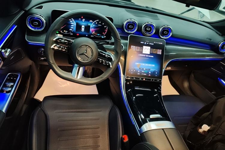 Used Mercedes-Benz C-Class 2022 C 260 L Sport Edition Center Console