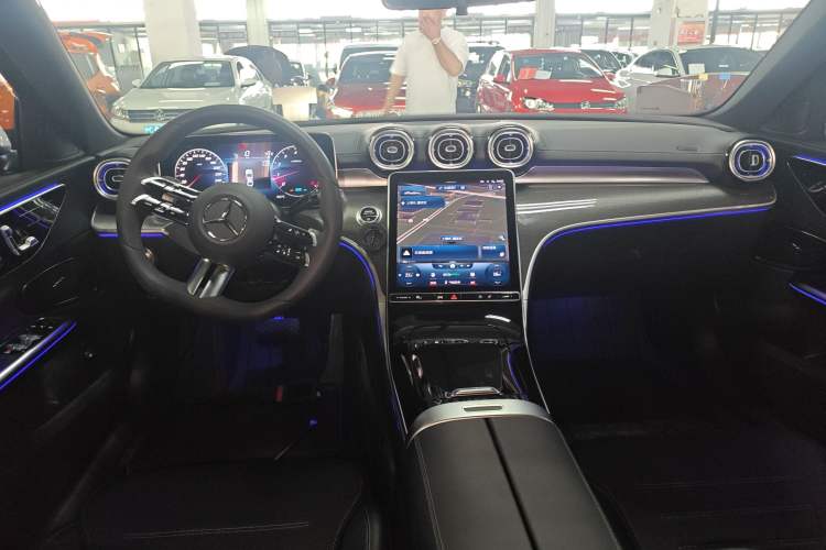 Used Mercedes-Benz C-Class 2022 Restyled C 260 L Sport Edition Center Console