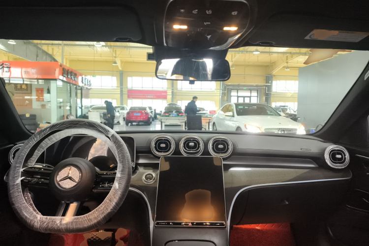Used Mercedes-Benz C-Class 2022 Restyled C 260 L Sport Edition Center Console