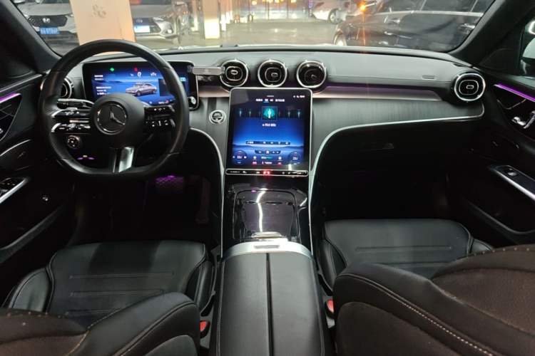 Used Mercedes-Benz C-Class 2022 C 200 L Sport Edition Center Console