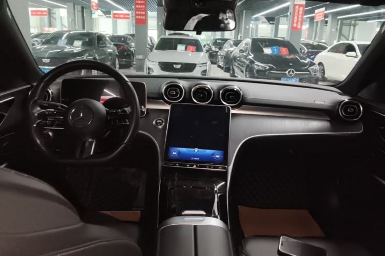 Used Mercedes-Benz C-Class 2022 C 200 L Sport Edition Center Console