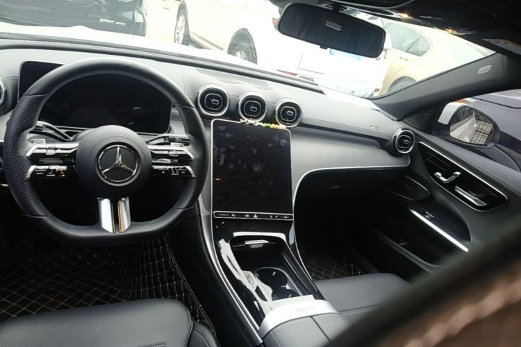 Used Mercedes-Benz C-Class 2022 C 200 L Sport Edition Center Console