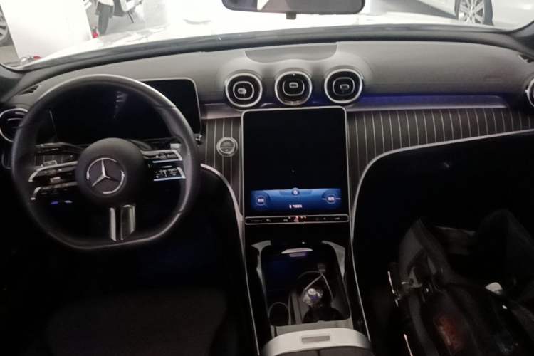 Used Mercedes-Benz C-Class 2022 C 200 L Sport Edition Center Console