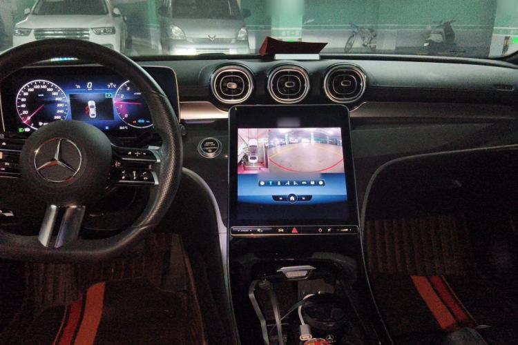Used Mercedes-Benz C-Class 2022 C 260 L Center Console