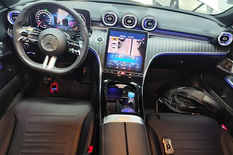 Used Mercedes-Benz C-Class 2022 C 260 L Obsidian Night Sport Edition Center Console