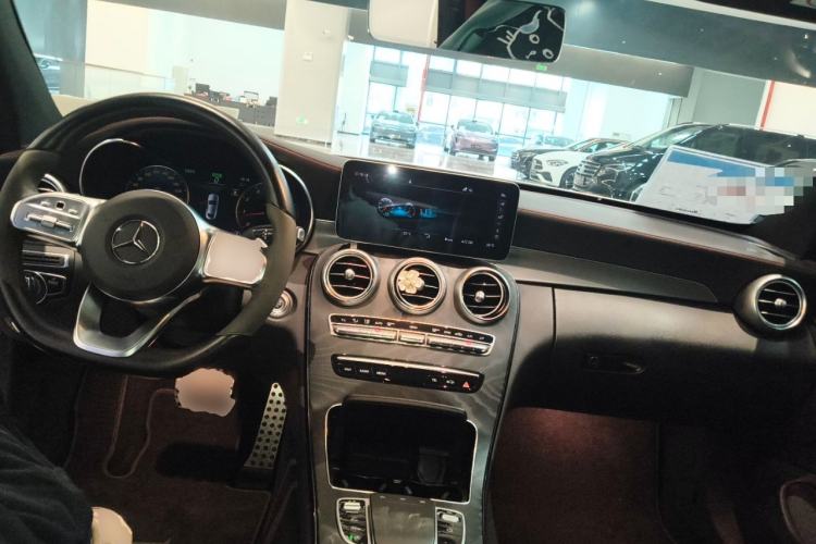 Used Mercedes-Benz C-Class 2022 Refreshed C 260 Coupe Center Console
