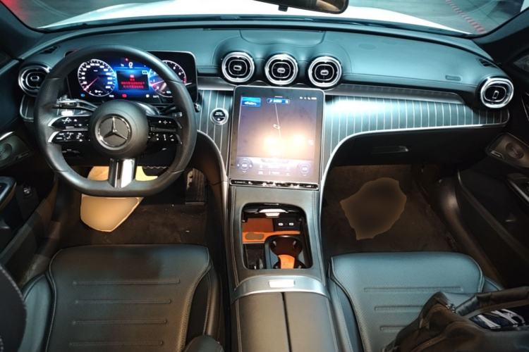Used Mercedes-Benz C-Class 2022 Restyled C 260 L Sport Edition Center Console
