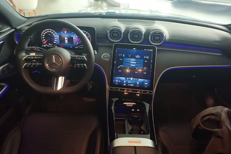 Used Mercedes-Benz C-Class 2022 C 260 L Obsidian Night Sport Edition Center Console