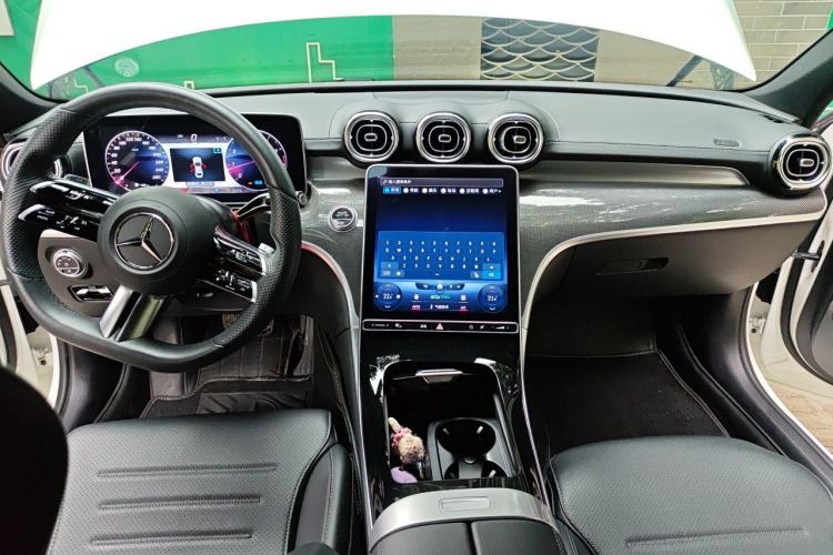 Used Mercedes-Benz C-Class 2022 Revised C 260 L Starry Night Sport Edition Center Console