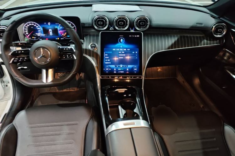 Used Mercedes-Benz C-Class 2022 Restyled C 260 L Sport Edition Center Console