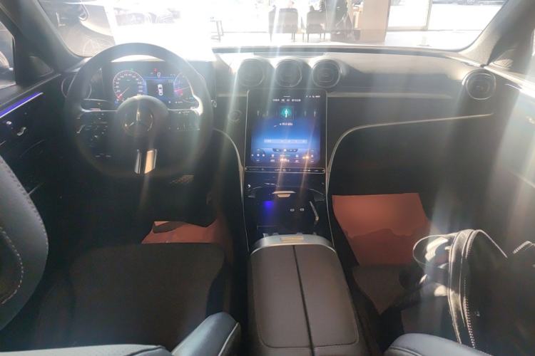 Used Mercedes-Benz C-Class 2022 C 200 L Sport Edition Center Console