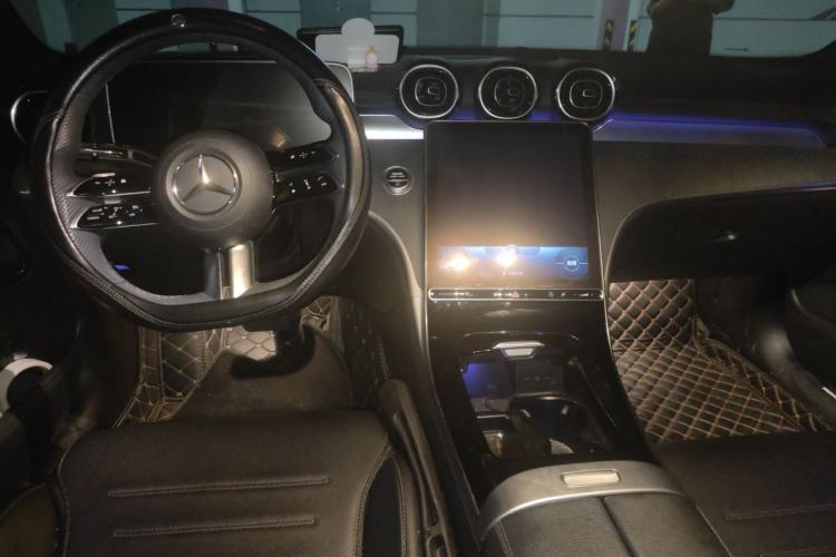 Used Mercedes-Benz C-Class 2022 Restyled C 200 L Sport Edition Center Console