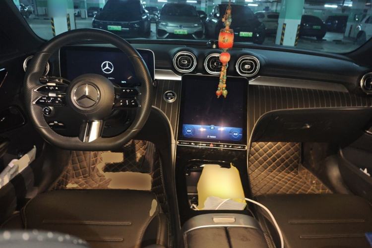 Used Mercedes-Benz C-Class 2022 Restyled C 260 L Sport Edition Center Console
