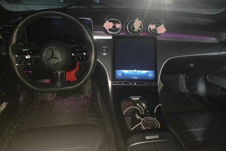 Used Mercedes-Benz C-Class 2022 C 200 L Sport Edition Center Console