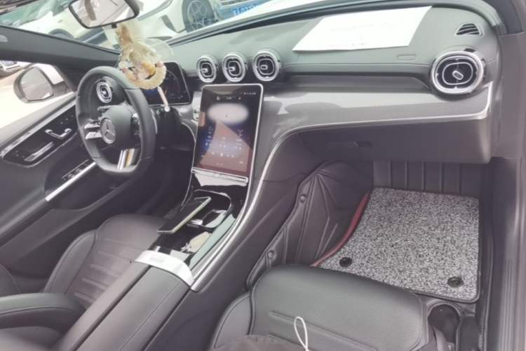 Used Mercedes-Benz C-Class 2022 Restyled C 260 L Sport Edition Center Console