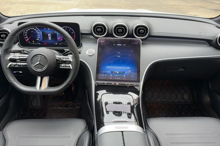 Used Mercedes-Benz C-Class 2022 Restyled C 200 L Sport Edition Center Console