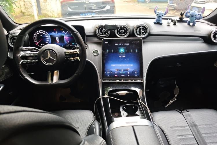 Used Mercedes-Benz C-Class 2022 C 200 L Sport Edition Center Console