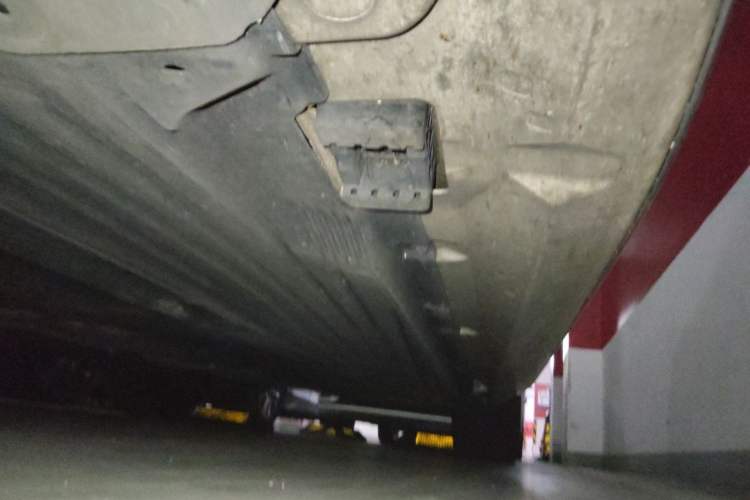 Used Mercedes-Benz C-Class 2022 Facelift C 260 L Chassis Front Left