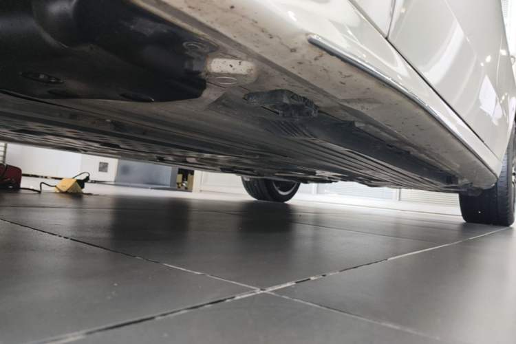 Used Mercedes-Benz C-Class 2022 Restyled C 260 L Sport Edition Chassis Front Left