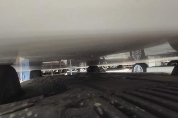 Used Mercedes-Benz C-Class  Chassis Front Left