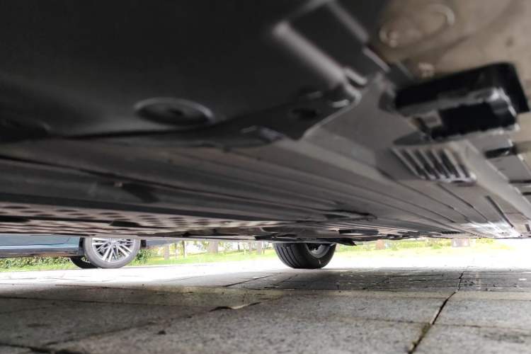 Used Mercedes-Benz C-Class 2022 C 200 L Sport Edition Chassis Front Left