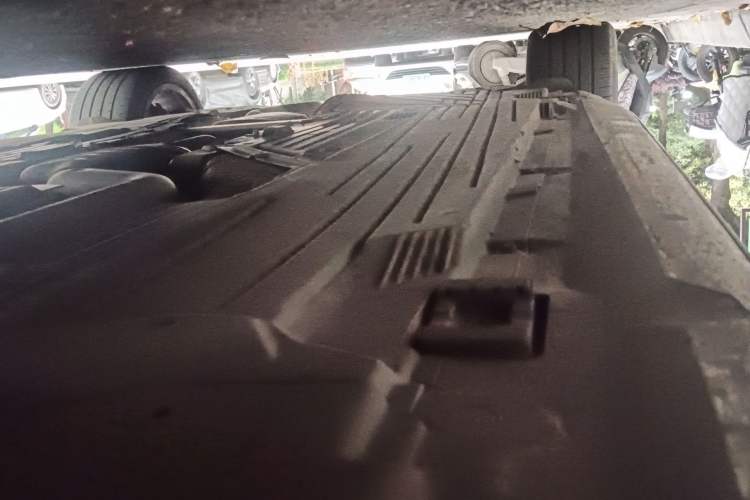 Used Mercedes-Benz C-Class 2022 C 260 L Sport Edition Chassis Front Right