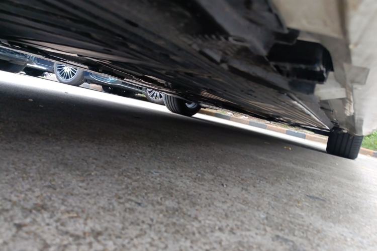 Used Mercedes-Benz C-Class 2022 Revised C 260 L Starry Night Sport Edition Chassis Front Right
